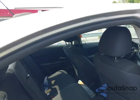 2016 Chevrolet Cruze Limited 1Lt Auto из США, поврежденный, VIN 1G1PE5SB0G7141785